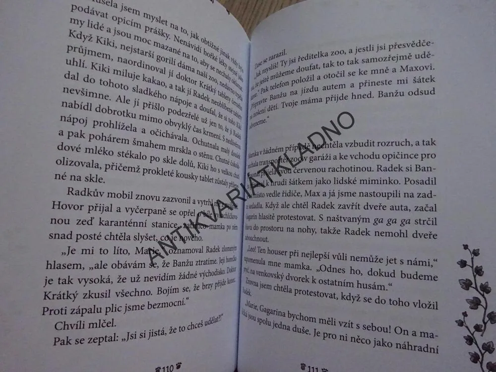 U NÁS DOMA V ZOO, TATJANA GESSLEROVÁ, **an