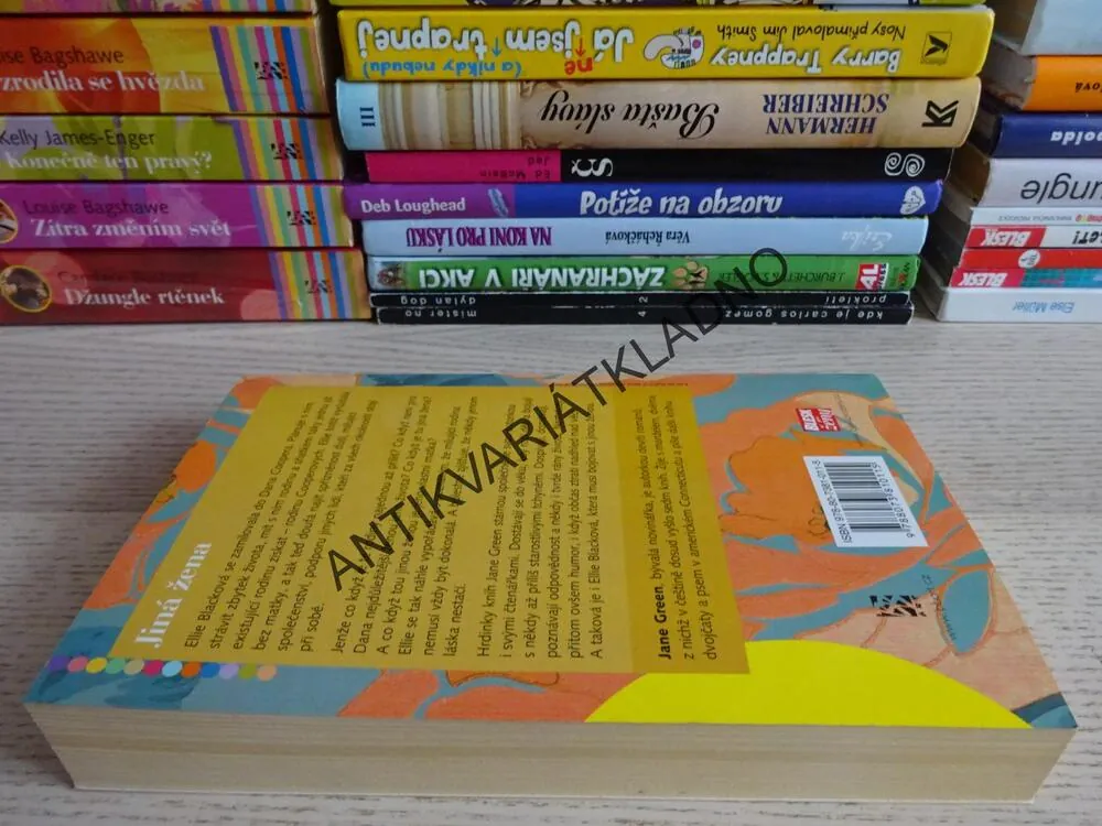 JINÁ ŽENA, JANE GREEN, **an