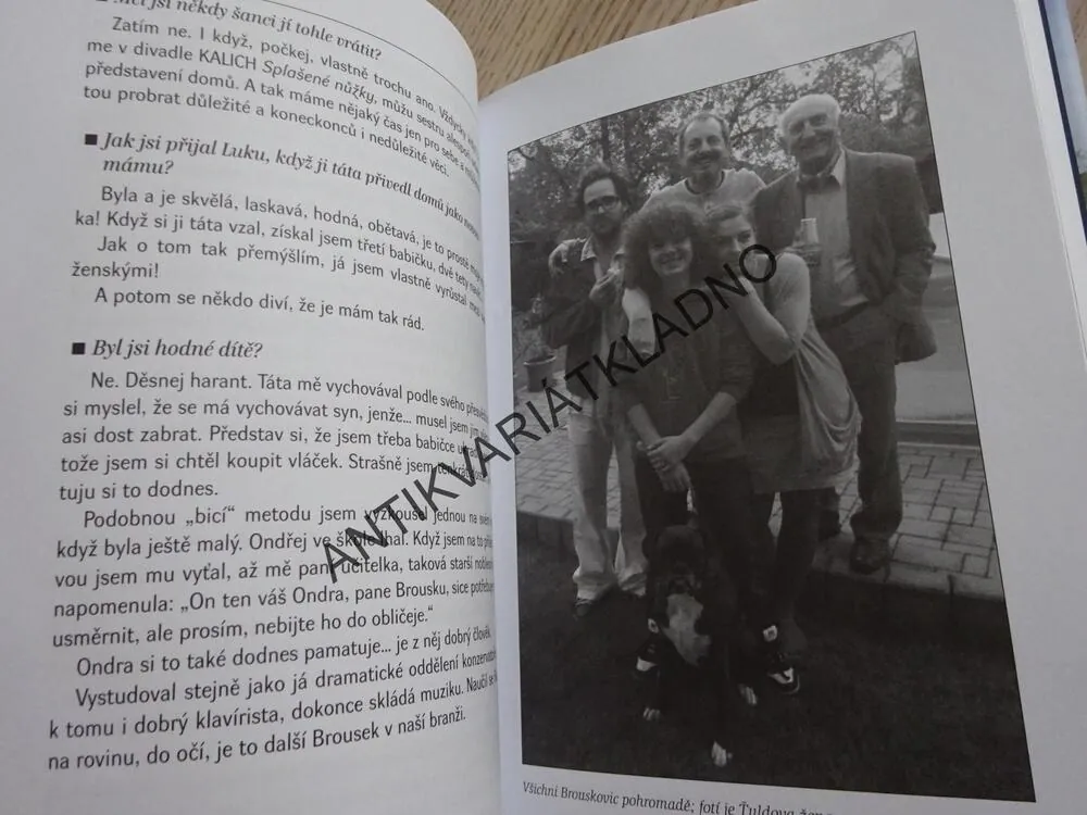 SLOVO JE PODANÁ RUKA, MIROSLAVA BESSEROVÁ, **an