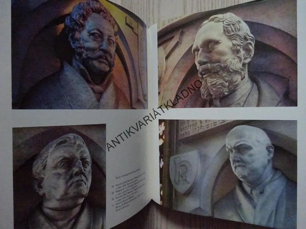 KATEDRÁLA SV. VÍTA, **an