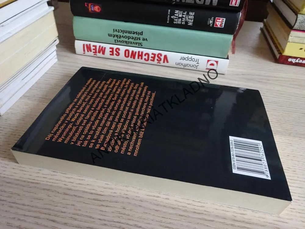 ČERNÝ KŮŇ, CRAIG JOHNSON, **an