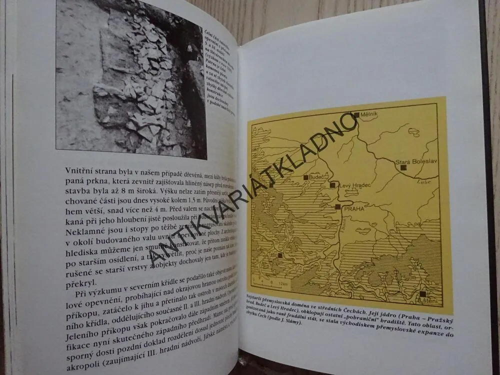 ARCHEOLOGIE NA PRAŽSKÉM HRADĚ, JAN FROLÍK, ZDENĚK SMETÁNKA, **an