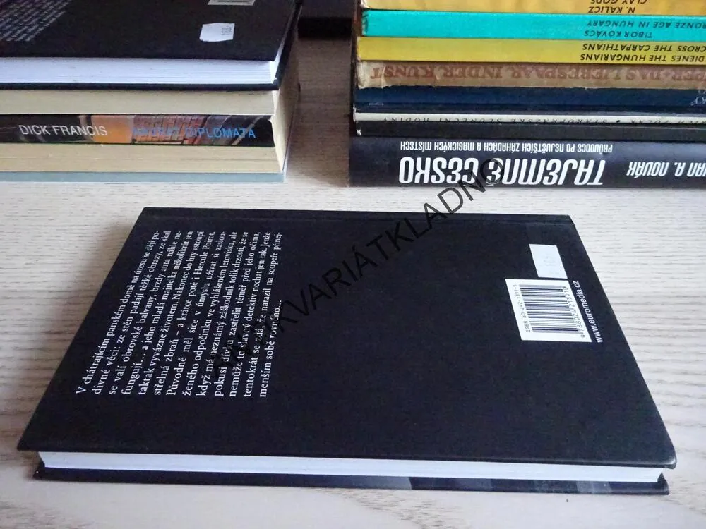 DŮM NA ÚSKALÍ, AGATHA CHRISTIE, **an