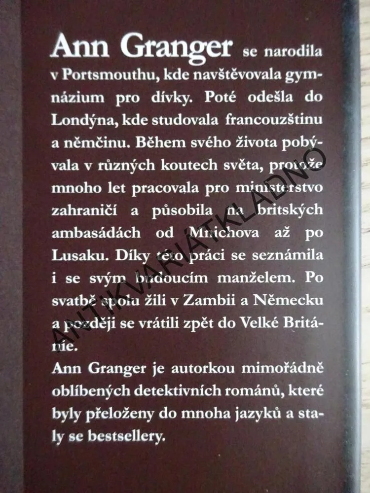 KOŘENY ZLA, ANN GRANGER, **an