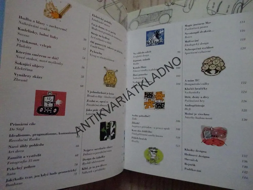 DESIGN BLESKOVĚ, PAUL CLARK, JULIAN FREEMAN, **an