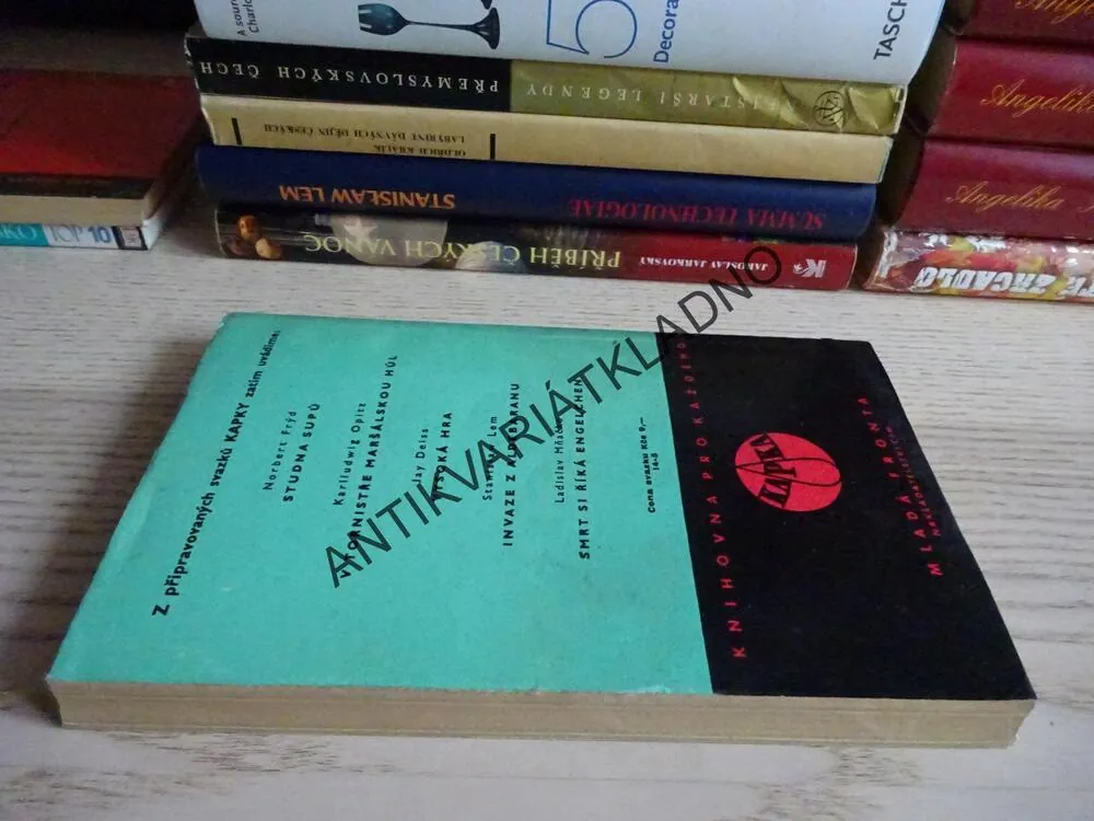 MLHOVINA V ANDROMEDĚ, I. JEFREMOV, **an