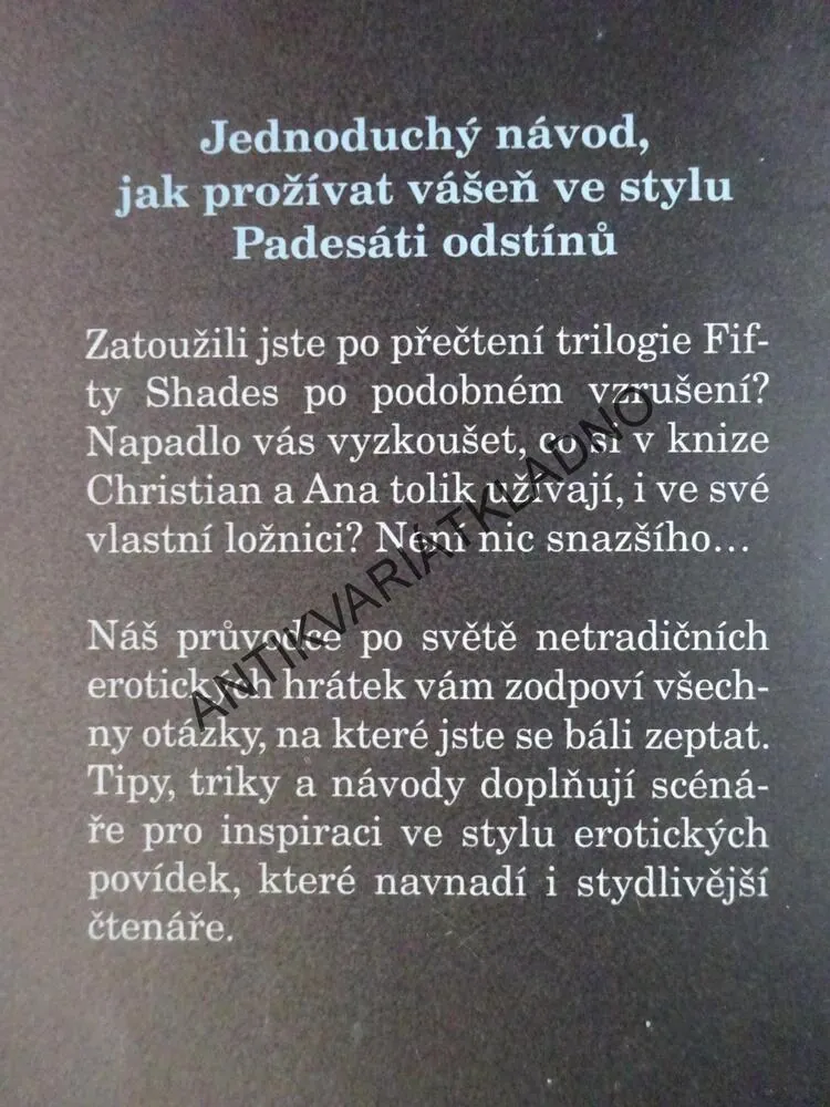 PADESÁT ODSTÍNŮ VÁŠNĚ, **an