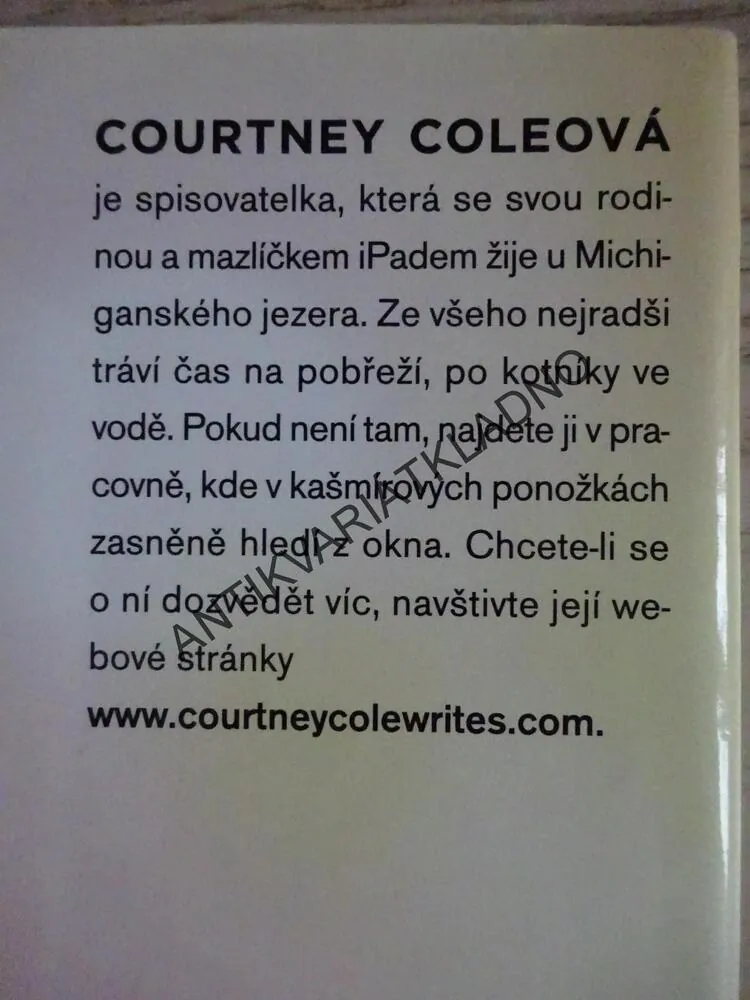 POKUD ZŮSTANEŠ, COURTNEY COLEOVÁ, **an