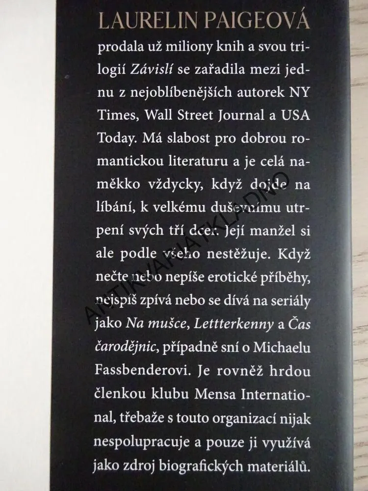 NA VRCHOLU, LAURELIN PAIGEOVÁ, EROTIKA, **an