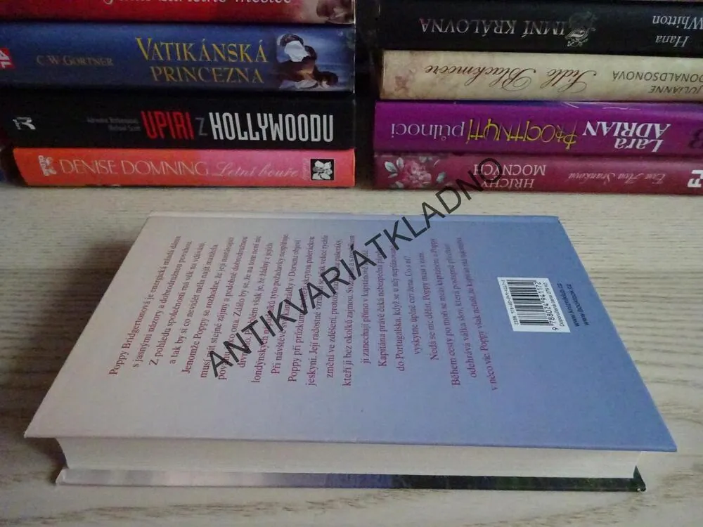 TROCHU JINÁ SLEČNA BRIDGERTONOVÁ, JULIA QUINNOVÁ, **an
