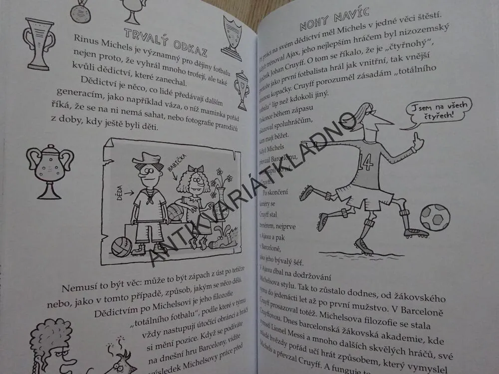 FOTBALOVÁ ŠKOLA, 1. SEZÓNA, KDE FOTBAL ŘÍDÍ SVĚT, ALEX BELLOS, BEN LYTTLETON, **an