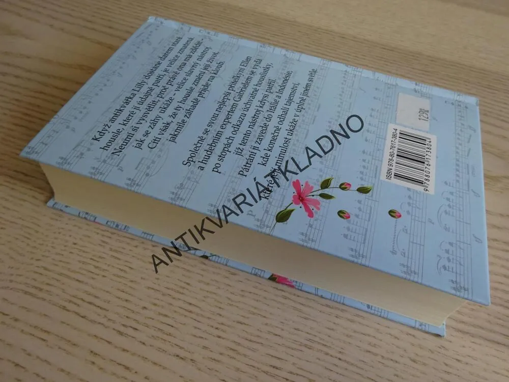 ZAHRADA V MĚSÍČNÍM SVITU, CORINA BOMANNOVÁ, **an