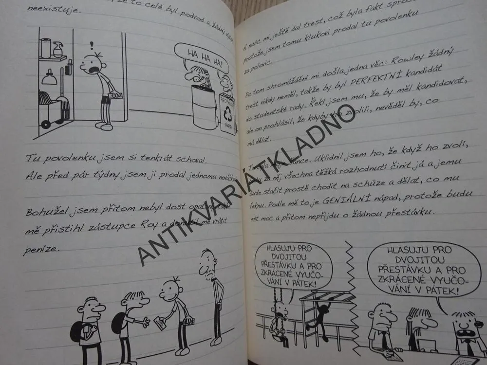 DENÍK MALÉHO POSEROUTKY,7., PÁTÉ KOLO U VOZU, JEFF KINNEY, **an