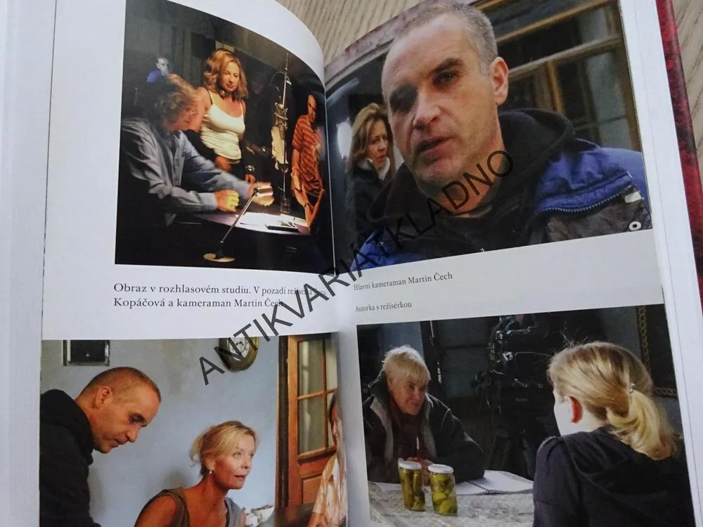 POPRVÉ A NAPOSLEDY?, CESTA OD NÁPADU KE SCÉNÁŘI, MILENA HOLCOVÁ, **an