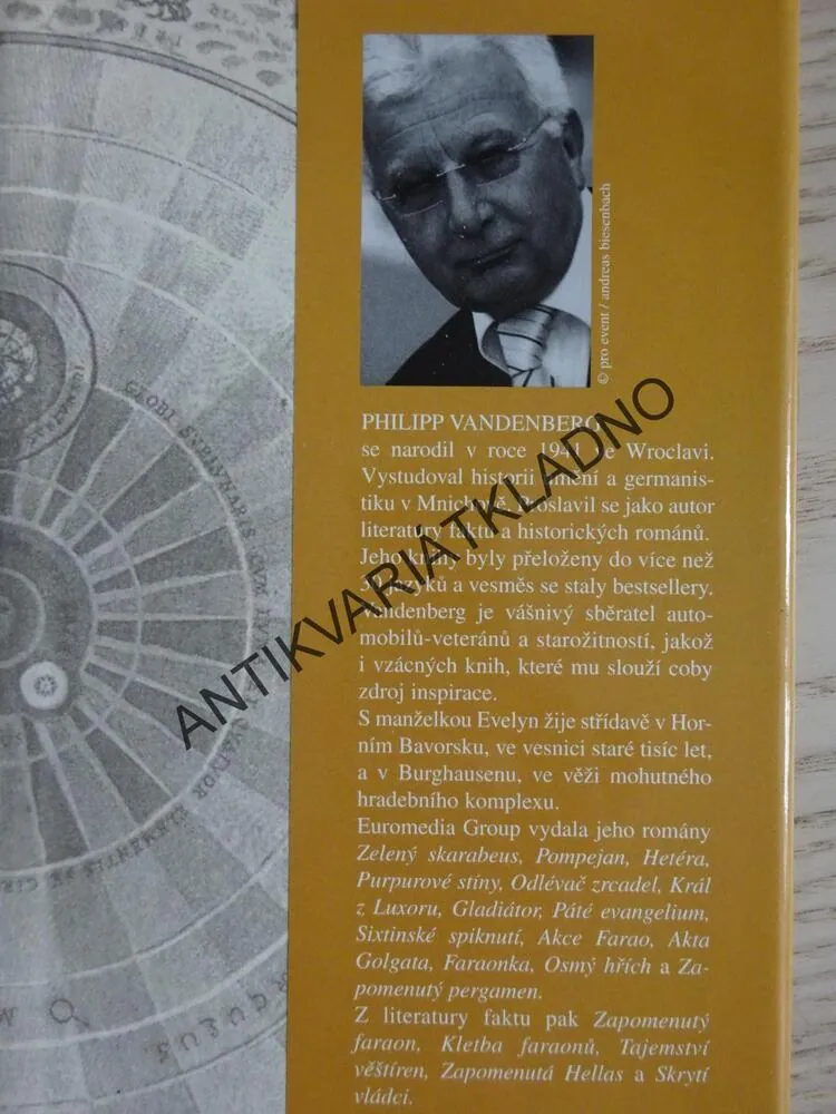 KOPERNÍKOVA KLETBA, PHILIPP VANDENBERG, **an