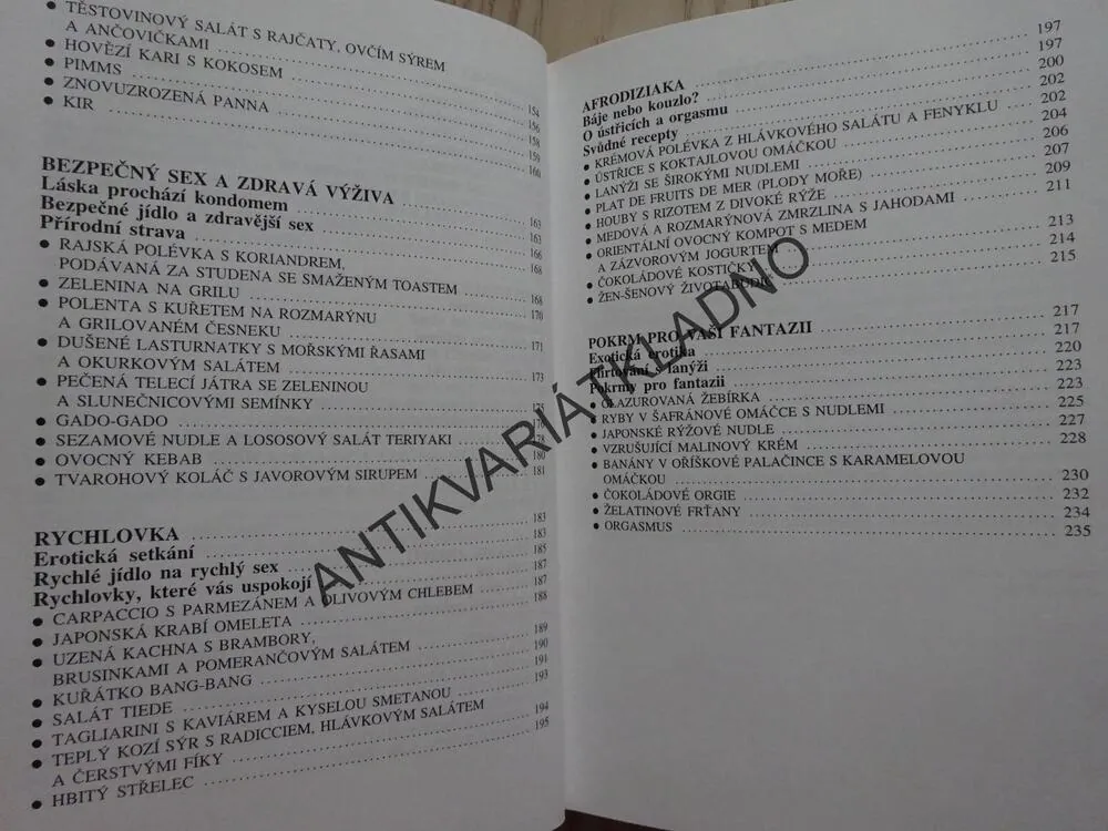 LÁSKA PROCHÁZÍ ŽALUDKEM, SEXUÁLNÍ A INTIMNÍ RECEPTY PRO HLADOVÉ MILENCE, SANDRA ALEXANDROVÁ, JUDY BASTYROVÁ, **an