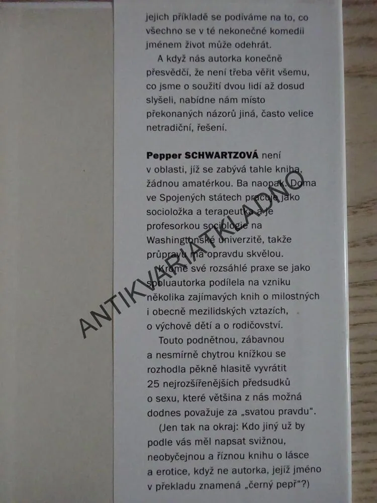 VŠECHNO, CO VÍTE O LÁSCE A SEXU, JE LEŽ, PEPPER SCHWARTZOVÁ, **an