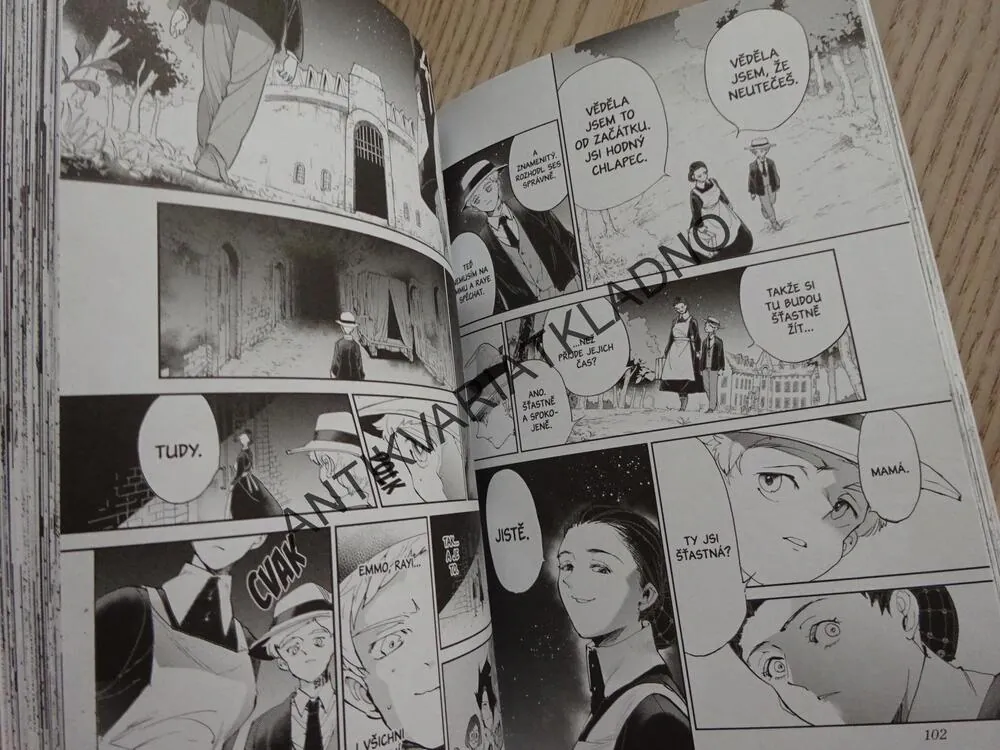 ZASLÍBENÁ ZEMĚ NEZEMĚ 4, MANGA KOMIKS, **an