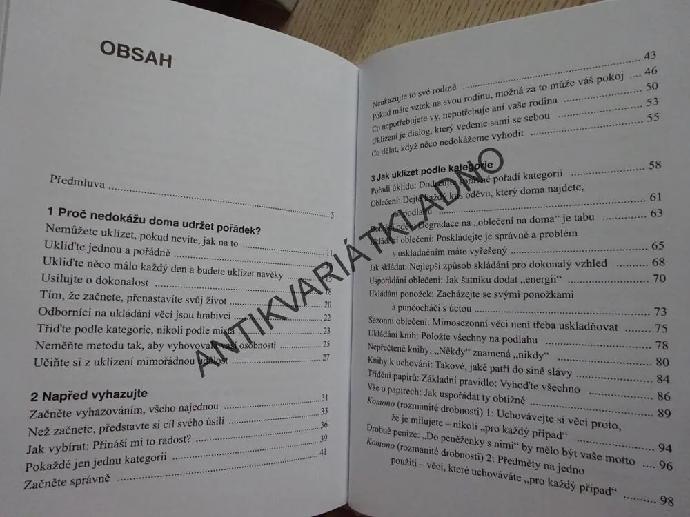 ZÁZRAČNÝ ÚKLID, MARIE KONDO, **an