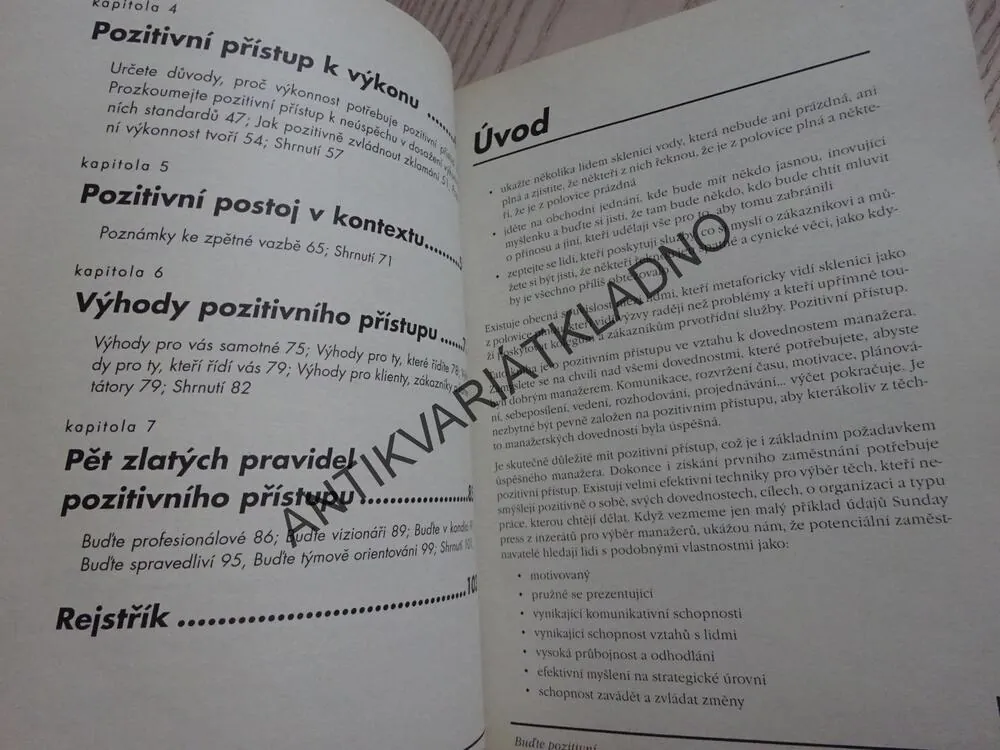 BUĎTE POZITIVNÍ, PŘÍKLADY A CVIČENÍ, PHIL CLEMENTS, **an