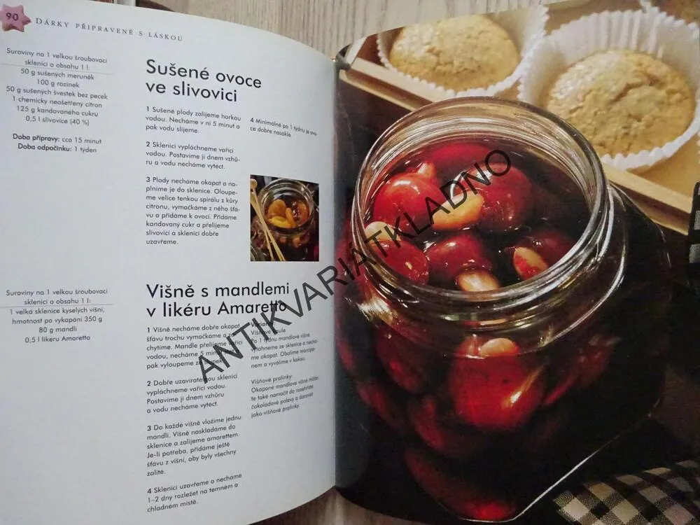 VÁNOCE, SLADKOSTI PŘIPRAVENÉ S LÁSKOU, **an