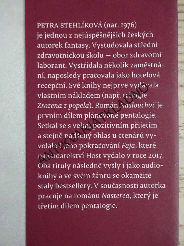 NASLOUCHAČ, PETRA STEHLÍKOVÁ, **an