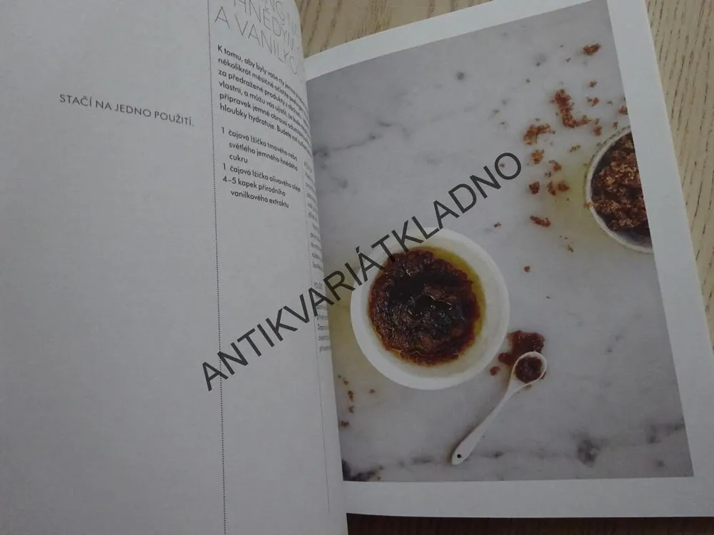 PŘÍRODNÍ PÉČE O PLEŤ A VLASY, SOPHIE THOMPSON, **an