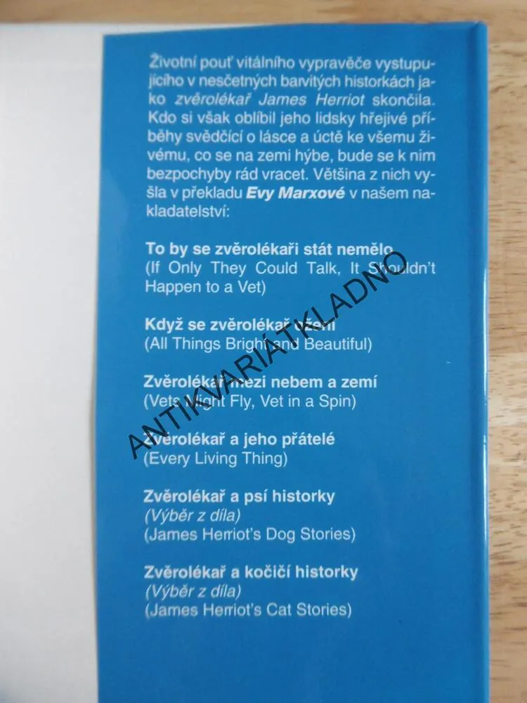ZVĚROLÉKAŘ A KOČIČÍ HISTORKY, JAMES HERRIOT, **an
