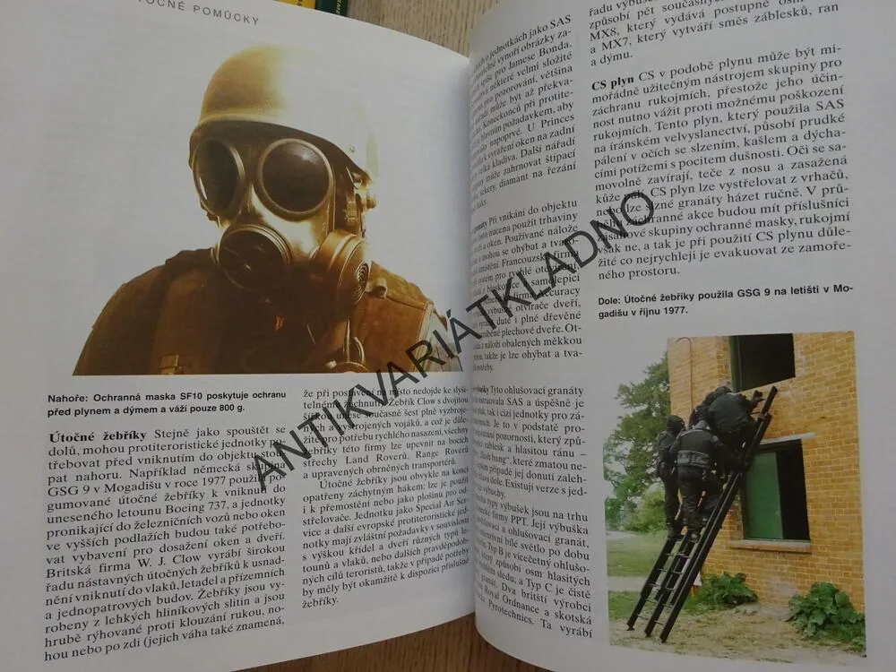 ZBRANĚ A VYBAVENÍ SAS, PETER DARMAN, **an