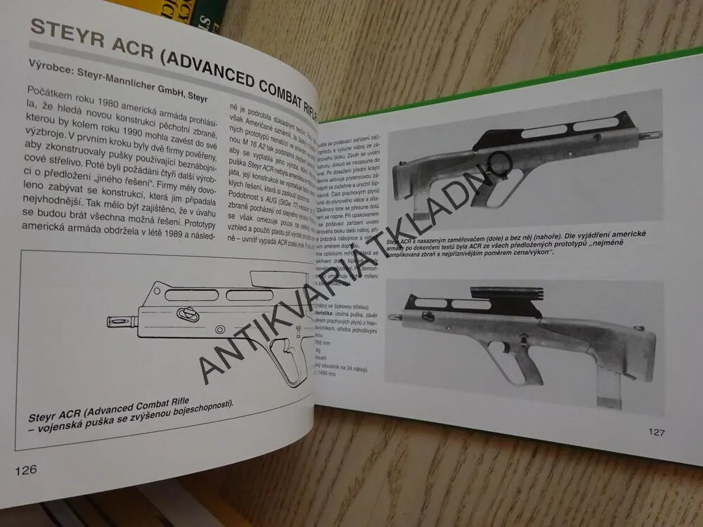 MODERNÍ RUČNÍ PALNÉ ZBRANĚ, IAN HOGG, **an