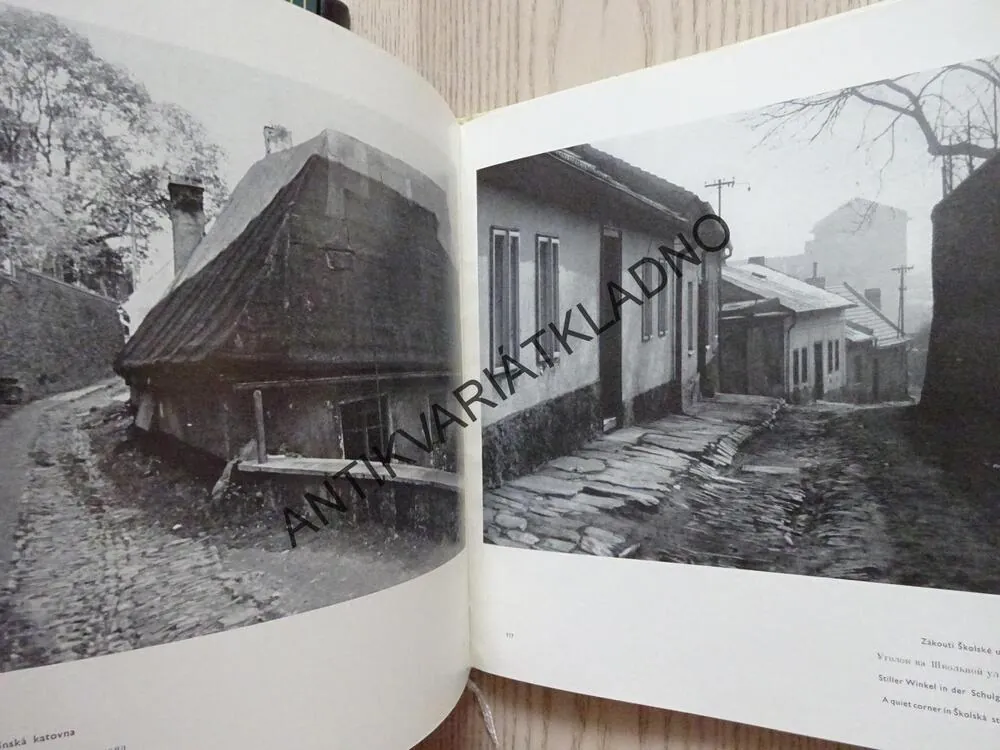 KOLÍN VE FOTOGRAFII, **an