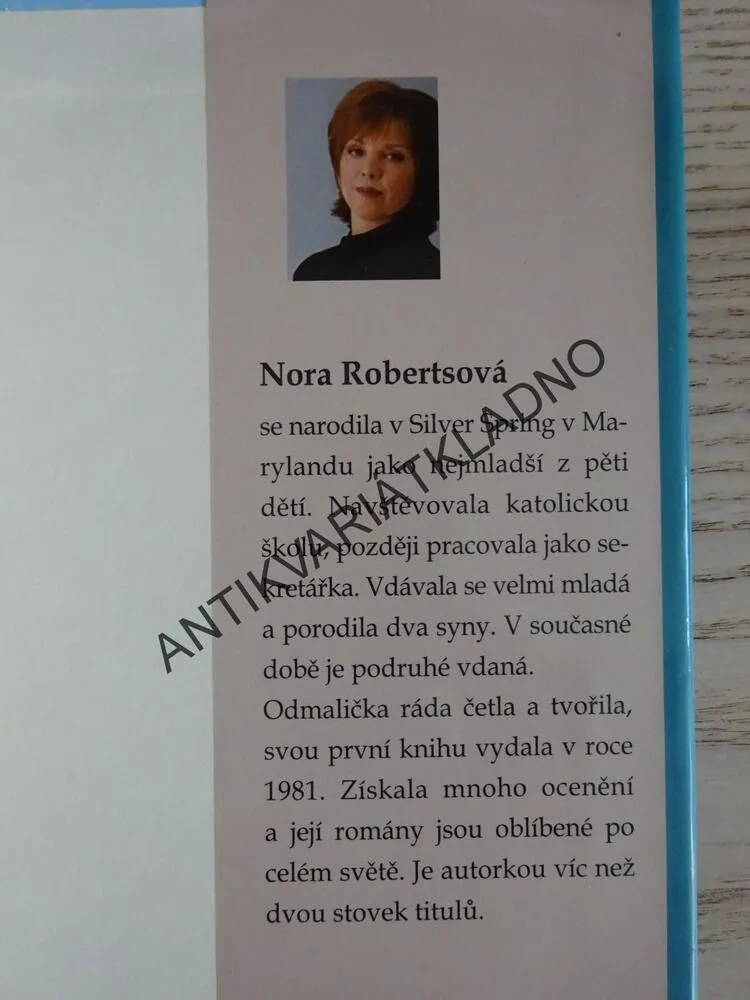 SRDCE OCEÁNU, NORA ROBERTS, **an