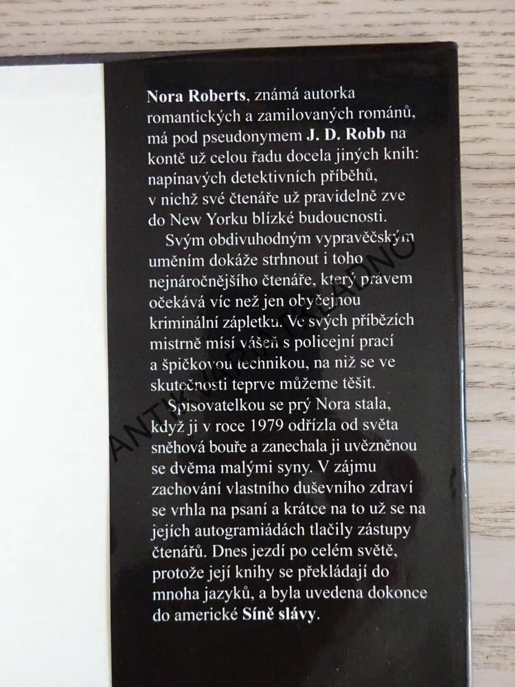 SMRTÍCÍ PORTRÉT, J.D ROBB, NORA ROBERTS, **an