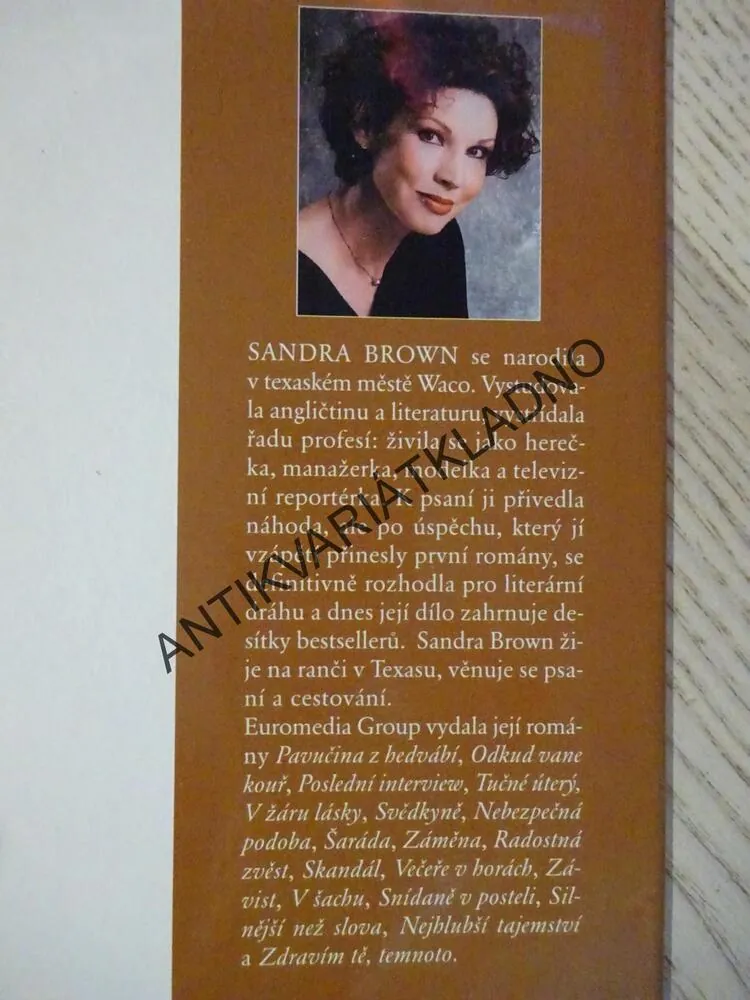 FRANCOUZSKÉ HEDVÁBÍ, SANDRA BROWN, **an