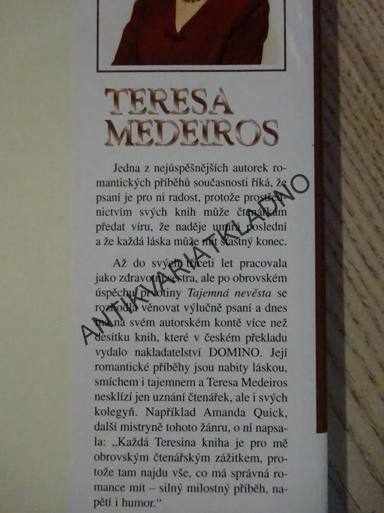 KRÁLOVSTVÍ ZA POLIBEK, TERESA MEDEIROS, **an