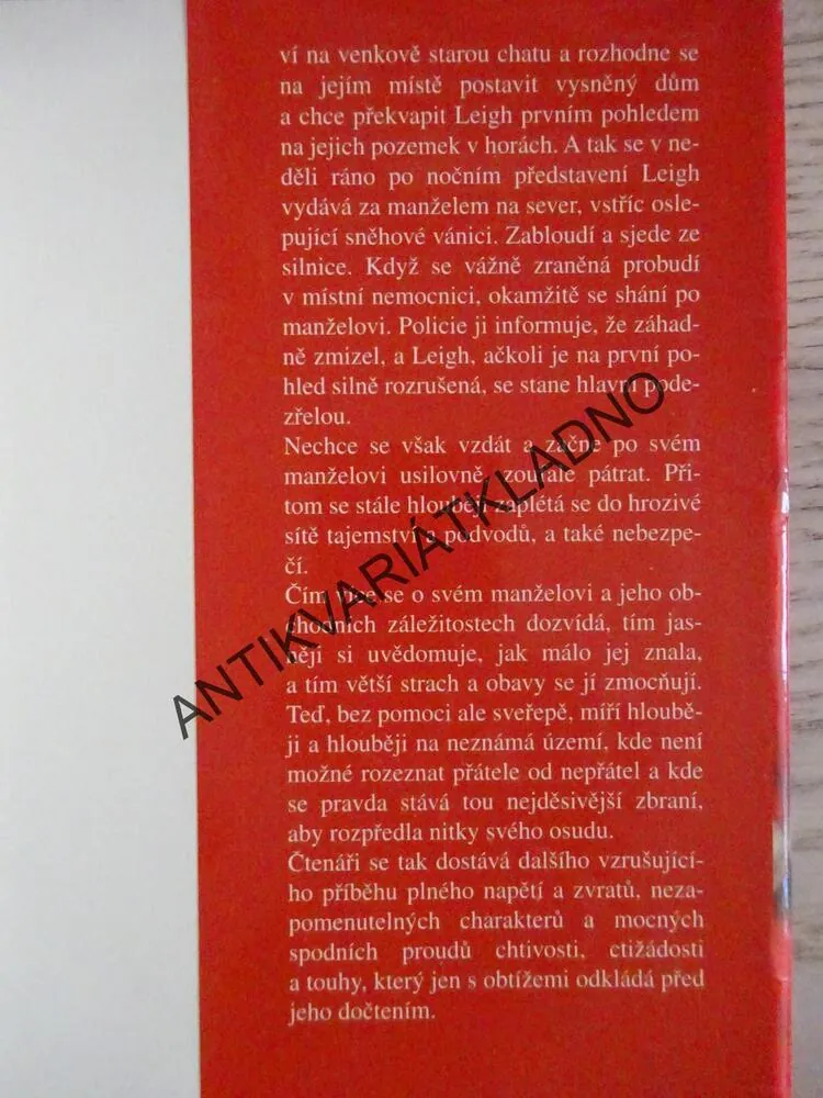 KDO MI POMŮŽE?, JUDITH MCNAUGHT, **an