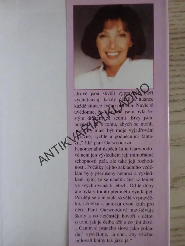 TAJEMSTVÍ, JULIE GARWOOD, GARWOODOVÁ, **an