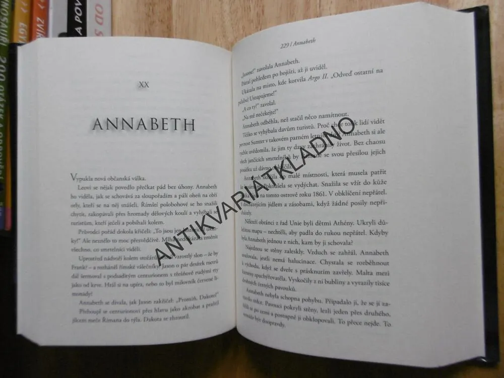 PERCY JACKSON, BOHOVÉ OLYMPU, RICK RIORDAN,