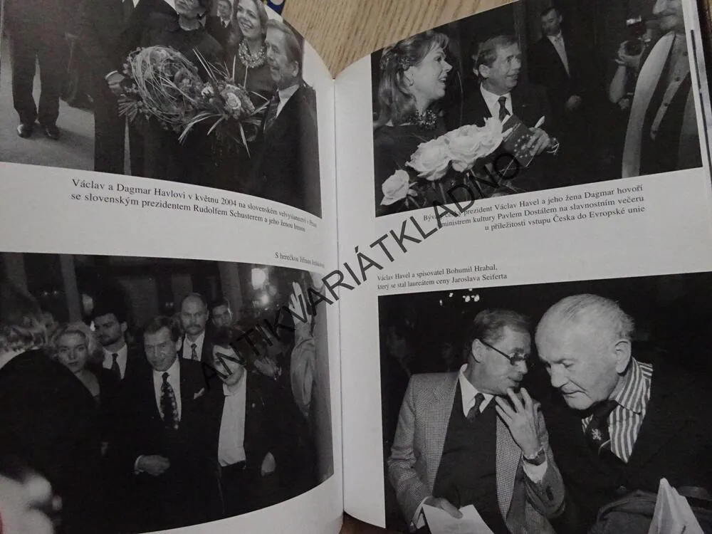 VZPOMÍNKOVÁ KNIHA, VÁCLAV HAVEL, **an