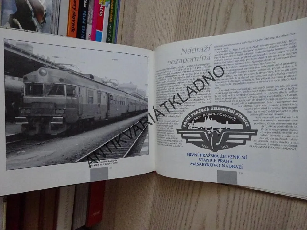 MASARYKOVO NÁDRAŽÍ, 150 ŽELEZNICE V PRAZE, SCHREIER, KOFROŇ, SOSNA, **an