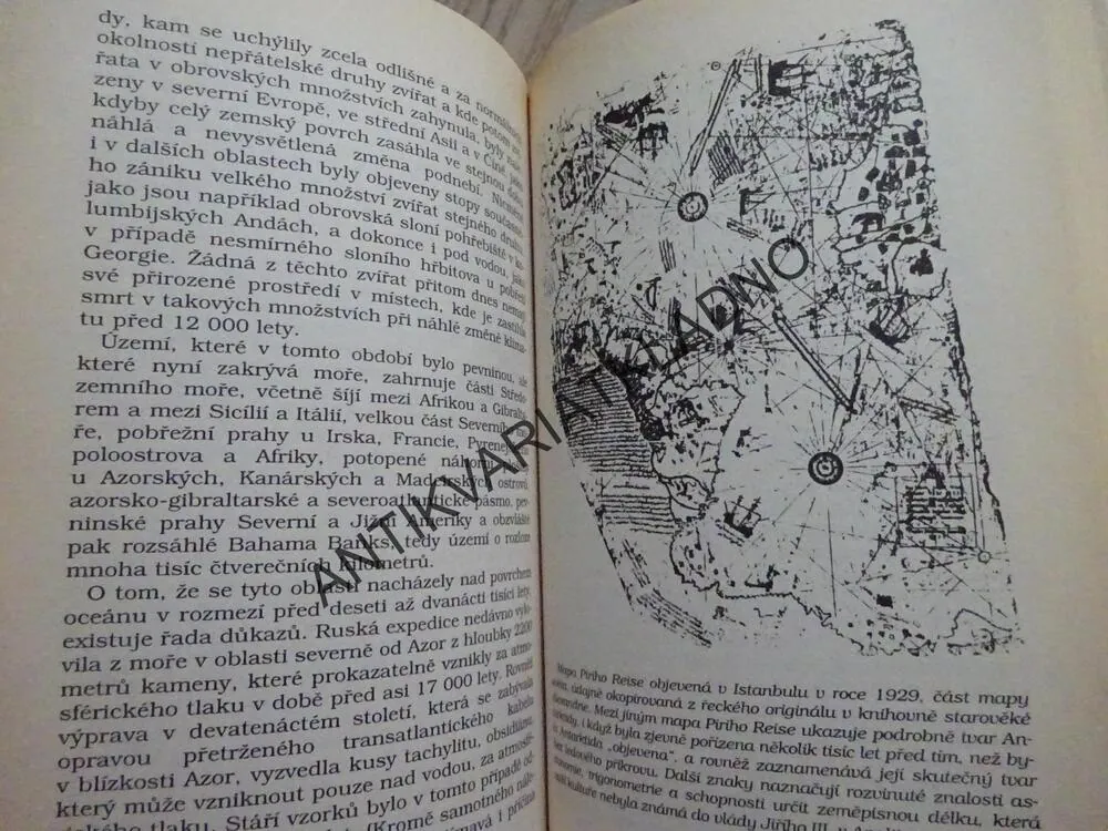ZÁHADA BERMUDSKÉHO TROJÚHELNÍKU, CHARLES BERLITZ, **an