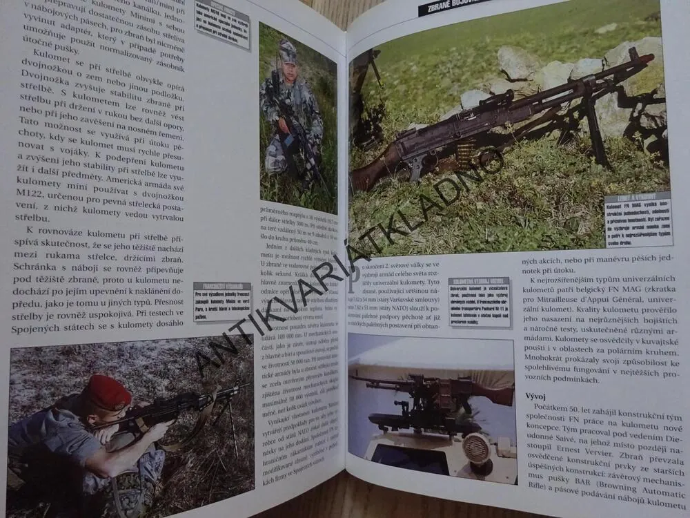 ZBRANĚ BOJOVNÍKŮ, OCTAVIO DÍEZ, **an