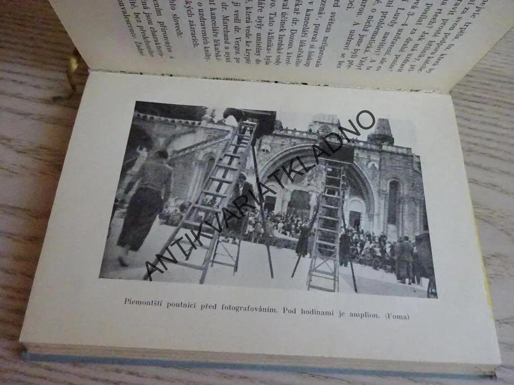 LURDSKÉ DIVADLO, K. HADRBOLEC, **an
