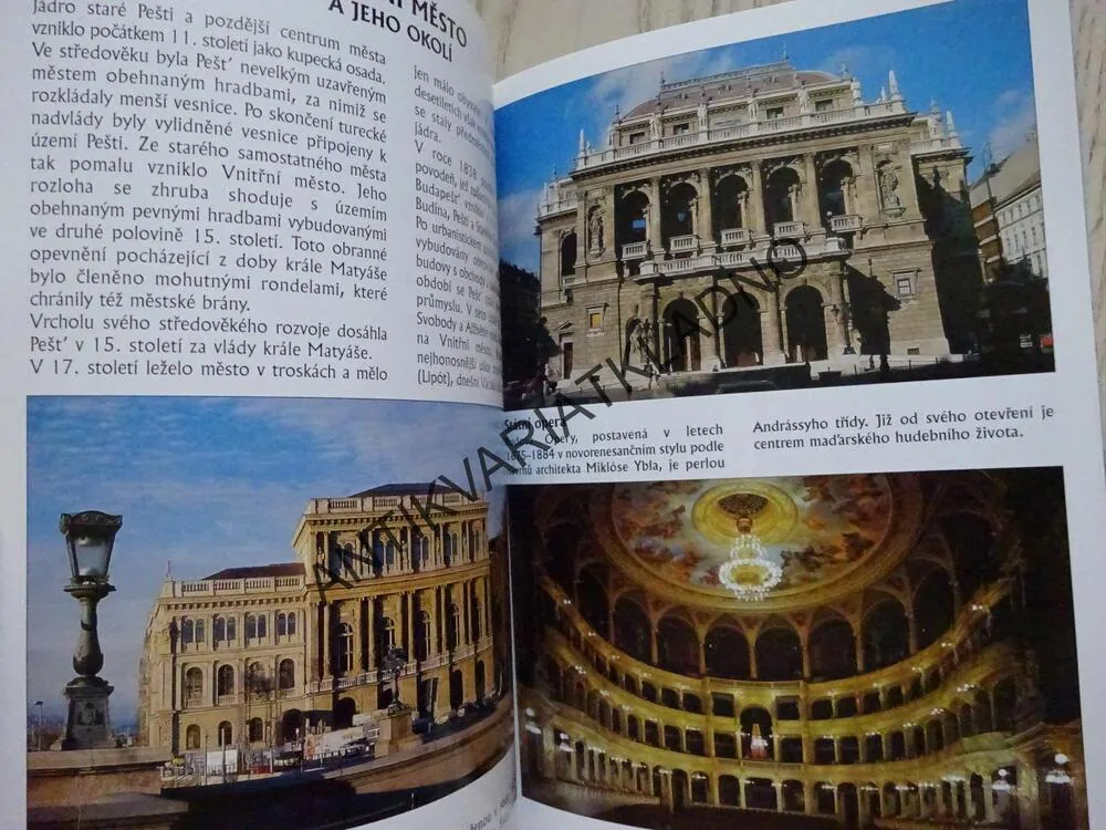 BUDAPEŠŤ, 68 BAREVNÝCH FOTOGRAFIÍ, **an