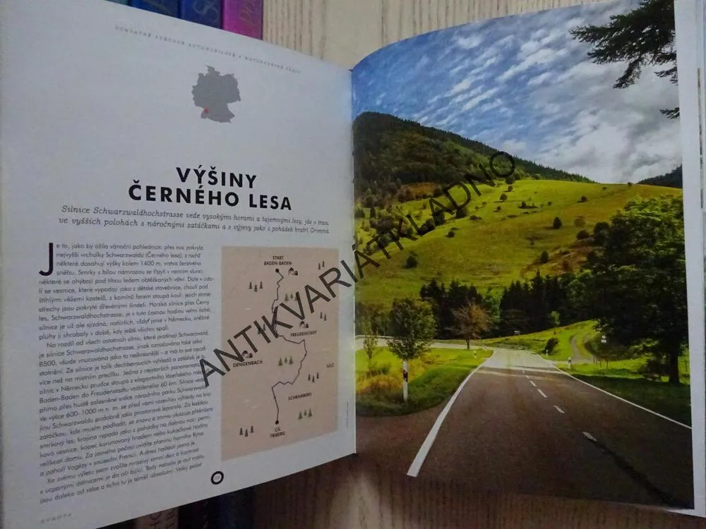 ÚCHVATNÉ AUTOMOBILOVÉ A MOTORKÁŘSKÉ TRASY, **an