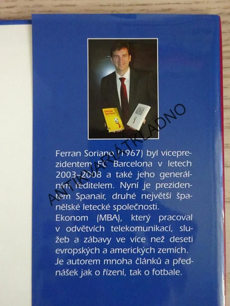 GÓLY NEPADAJÍ NÁHODOU, FERRAN SORIANO, **an