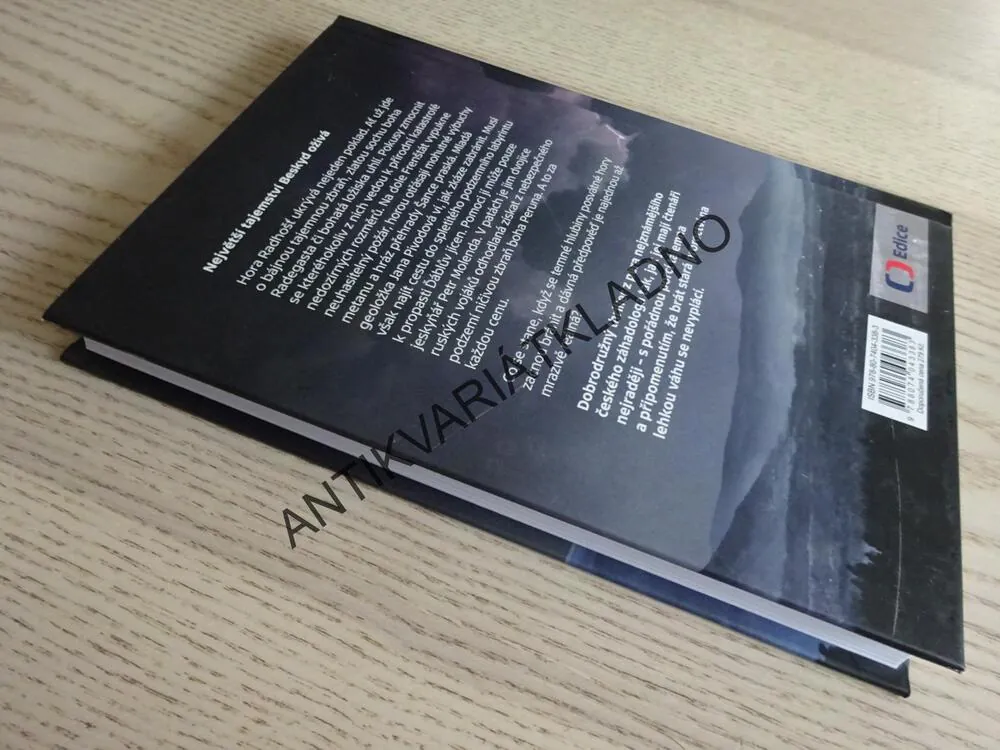 PERUNŮV HNĚV, ARNOŠT VAŠÍČEK, **an
