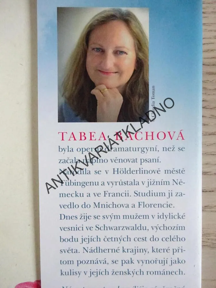 NÁVRAT NA OSTROV KAMÉLIÍ, TABEA BACHOVÁ, **an