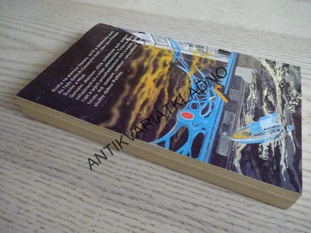 MLHA DĚSU, JOHN CREASEY, **an