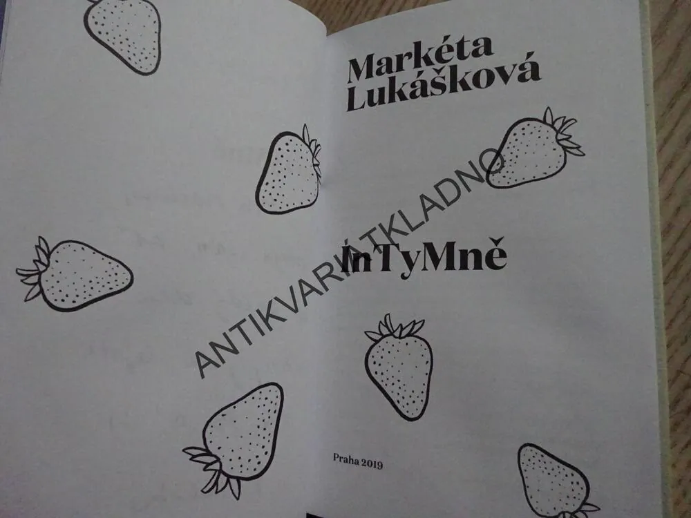 INTYMNĚ, MARKÉTA LUKÁŠKOVÁ, **an
